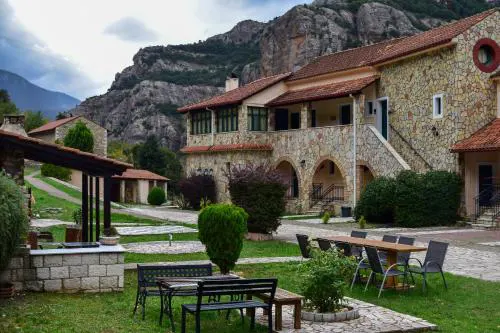 Muntenia Inn Apartments and Suites