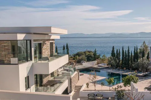 Elia Cove Luxury Villas & Residences