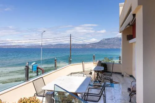 LIVAS Corinth Seaside Family Apartment