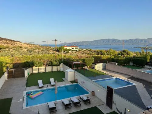 Villa Adamantia