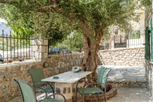 Peaceful Refuge In Mani 1