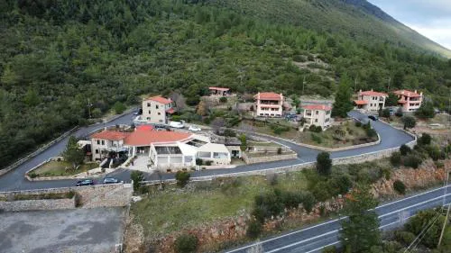 Menalia Villas & Suites ΚΤΗΜΑ ΚΟΥΜΠΟΥΡΗ