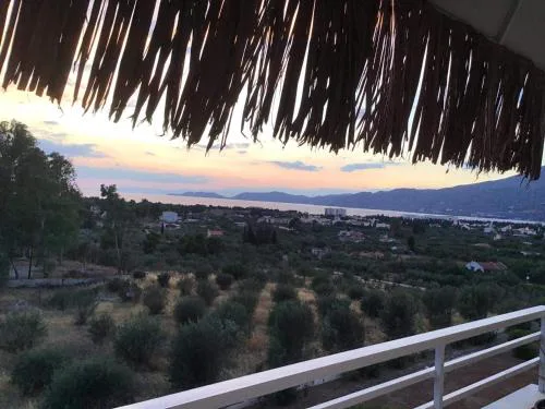Loutraki Getaway - Cozy and Quiet Nest