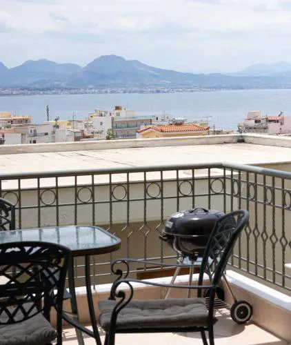 Loutraki Seaview Apt - 2BR, Terrace & BBQ I Beach