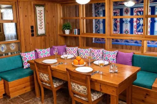 YaSou Loutraki - Spacious Family Apartment by the Sea