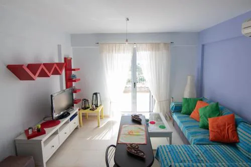 Laconic bay view suite