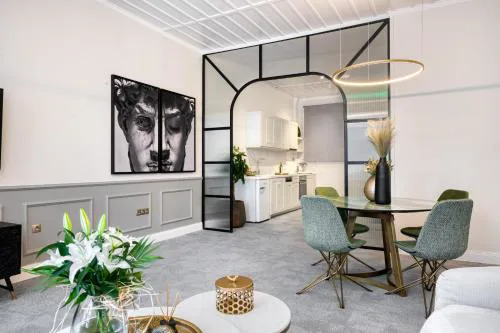 Mavrogenous Luxury Apartments