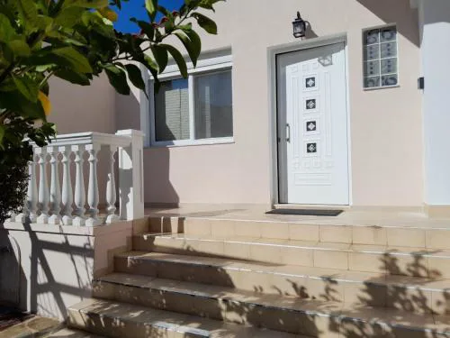 Omorfi Poli 120 sqm Apartment