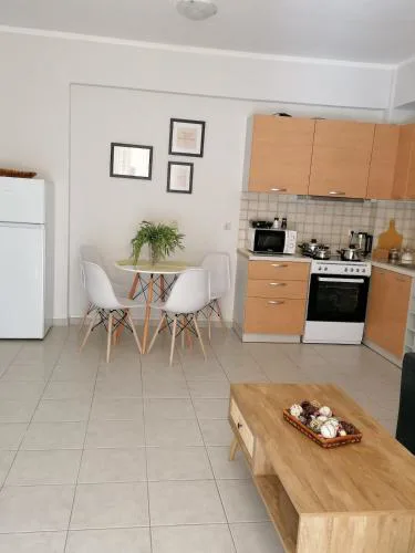 ROBERT's Flat in the centre town