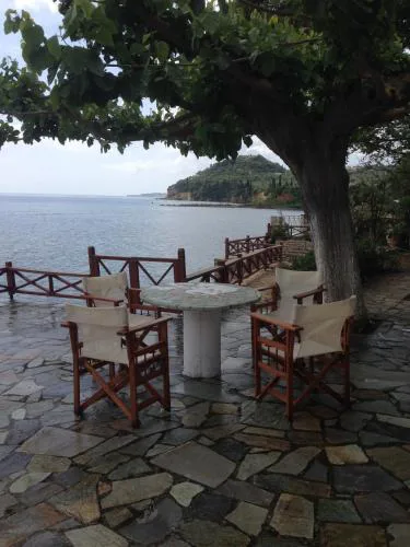 Villa Nelly by the sea