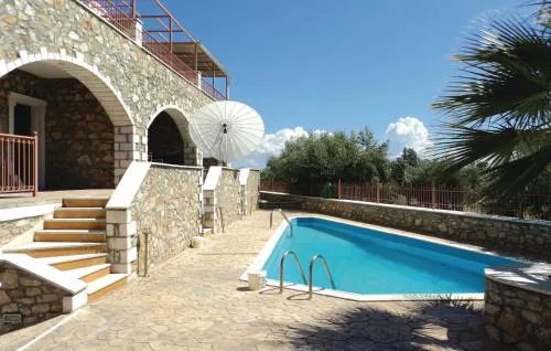 3 Bedroom Lovely Home In Paralio Astros