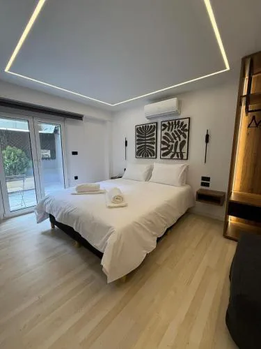 Elian Center Suite