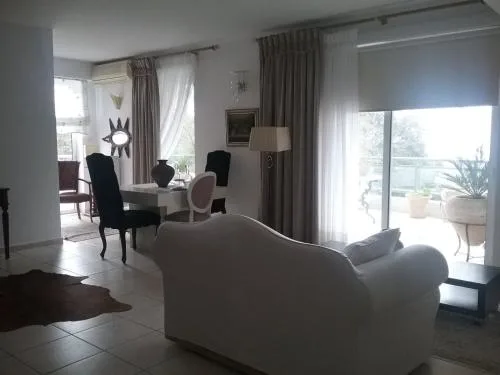 Luxury Apartment with Sea View!