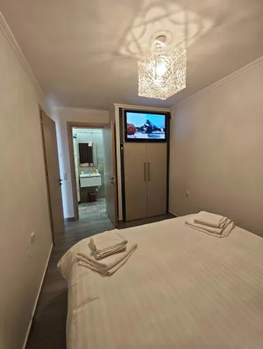 Themistokleous 102 ROOF HOUSE