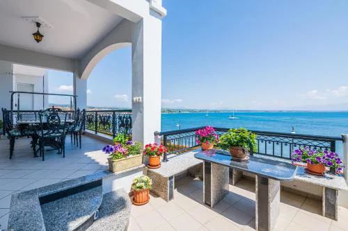 Bay View House
