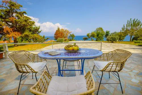 Elpida's Sea View Apartment