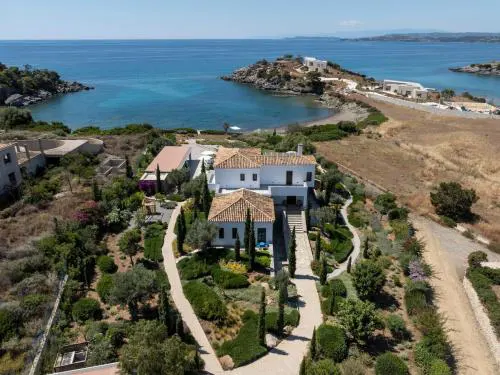 Villa Calma a Beachfront Luxury Retreat