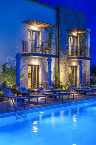 Kannas Mani Luxury Suites -Adults Friendly 14 Plus