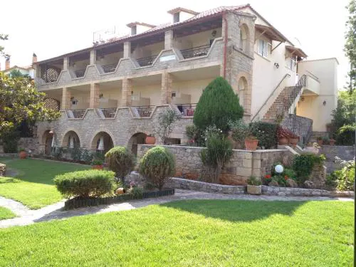 Maini Studios
