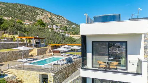 Yiannis Place