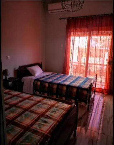 ΧΑΡΗς ROOMS