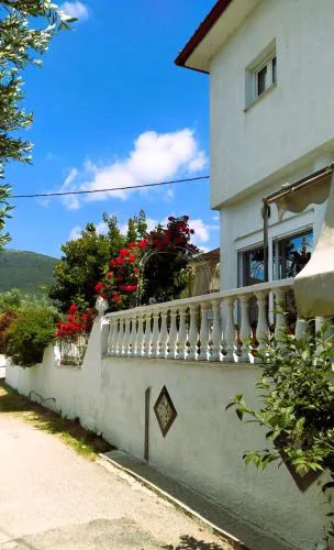 Amalia's Maisonette