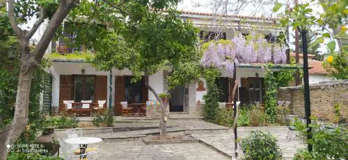 Mirto Apartments