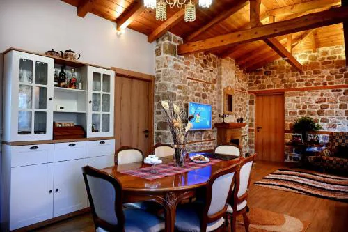 Villa Εlena