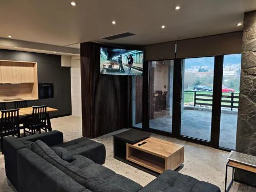 Under the rocks luxury