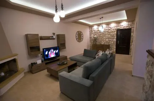 Unique central apartment under the rocks