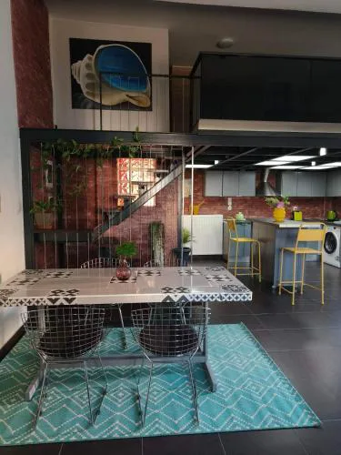 ColoR Living - loft & yard