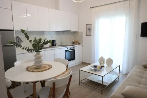 Iliana's apartment