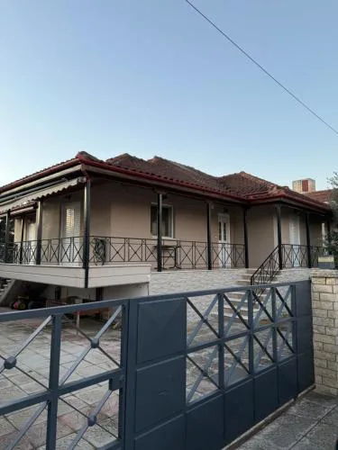 Άνετη Κατοικία για Απόδραση στη Λίμνη Πλαστήρα