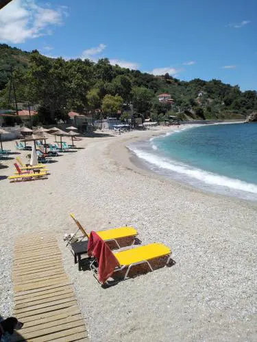 Kamari Beach guest house
