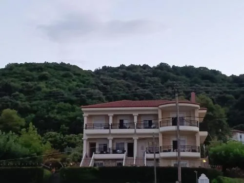 Perdikis Apartments - Paliouria