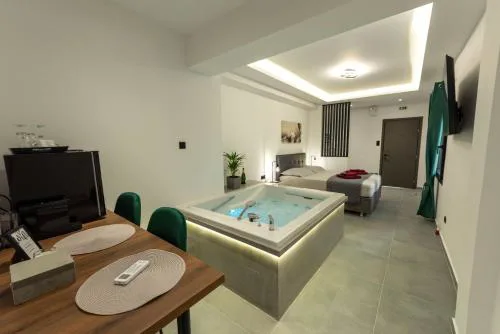 Frourio Lodge Α1
