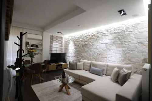 LA Larissa Luxury Apartments Thetis