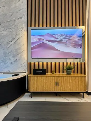 Olympus Luxury Collection - Suite with Jacuzzi and Ancient Theatre View