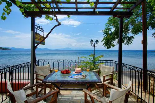 Iro family apartments pelion