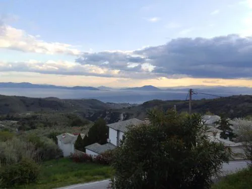 Perky Roses Home, Mountain Meets Sea in Milies, Pelion