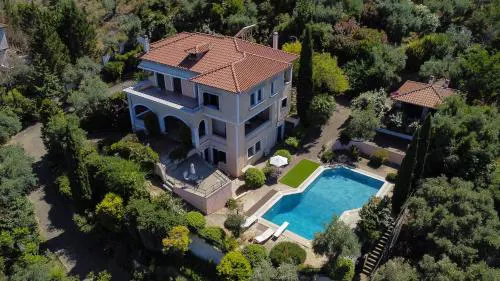 Ananda Spa Villa in Nies