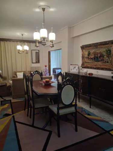 Iocasti Home