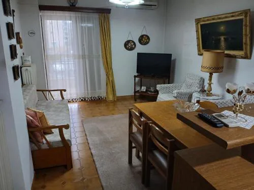Οικογενειακο διαμερισμα στα Τρικαλα