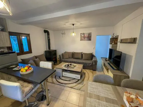 Elpida's Retreat, Pelion