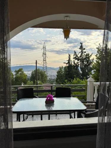 ABOVE relaxing view and vibes!