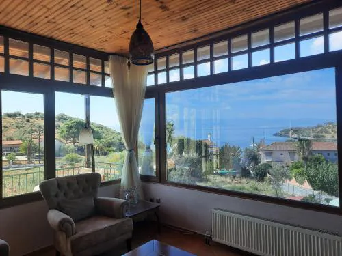 Ella's Sea View Villa