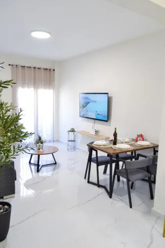 Eve's Central Comfort Apartment #1
