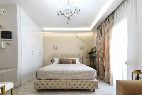 GOLDENSPACE exquisite suite near the port