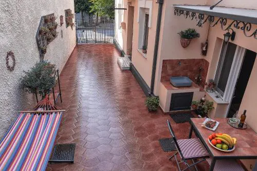 Orfeas Home/Detached House 74m2,parking&yard