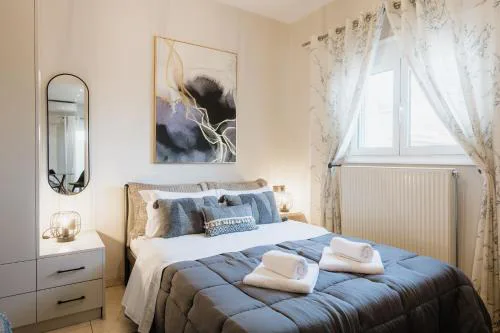 Zoe's Luxury Living